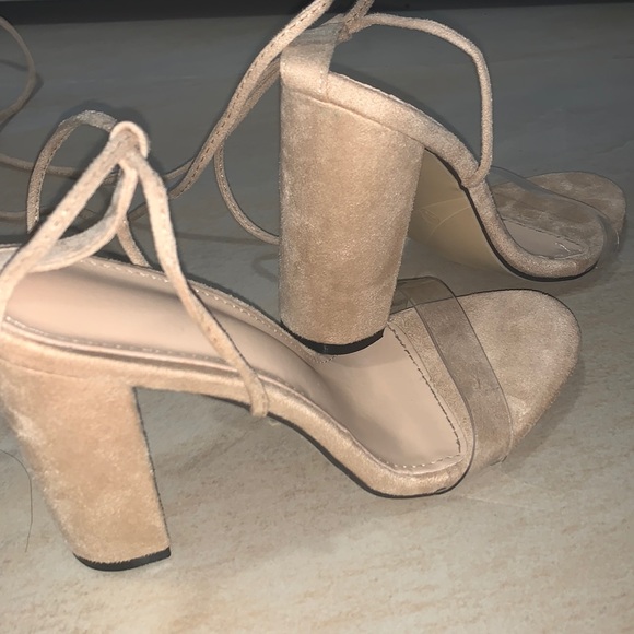 heels - Picture 2 of 4